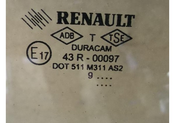 скло дверки, праве задне Renault Clio III, універсал